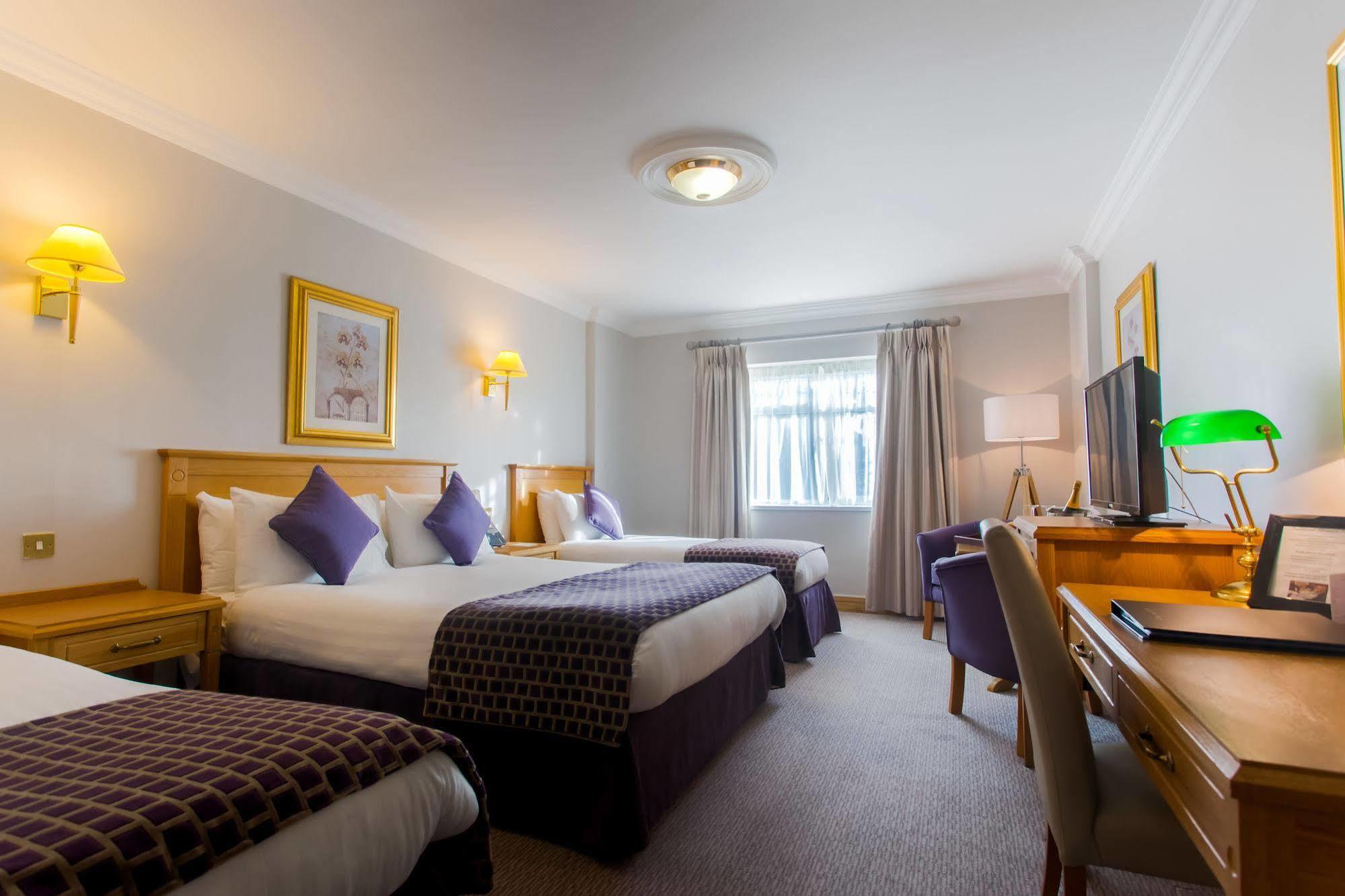 Ashdown Park Hotel Gorey Exterior photo